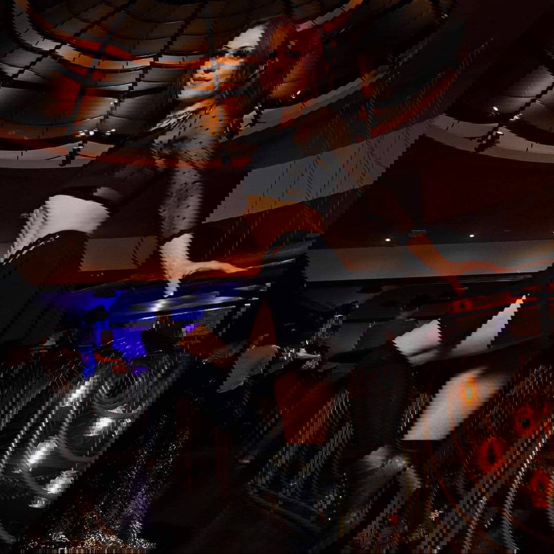 Brad Drag Artist Brad